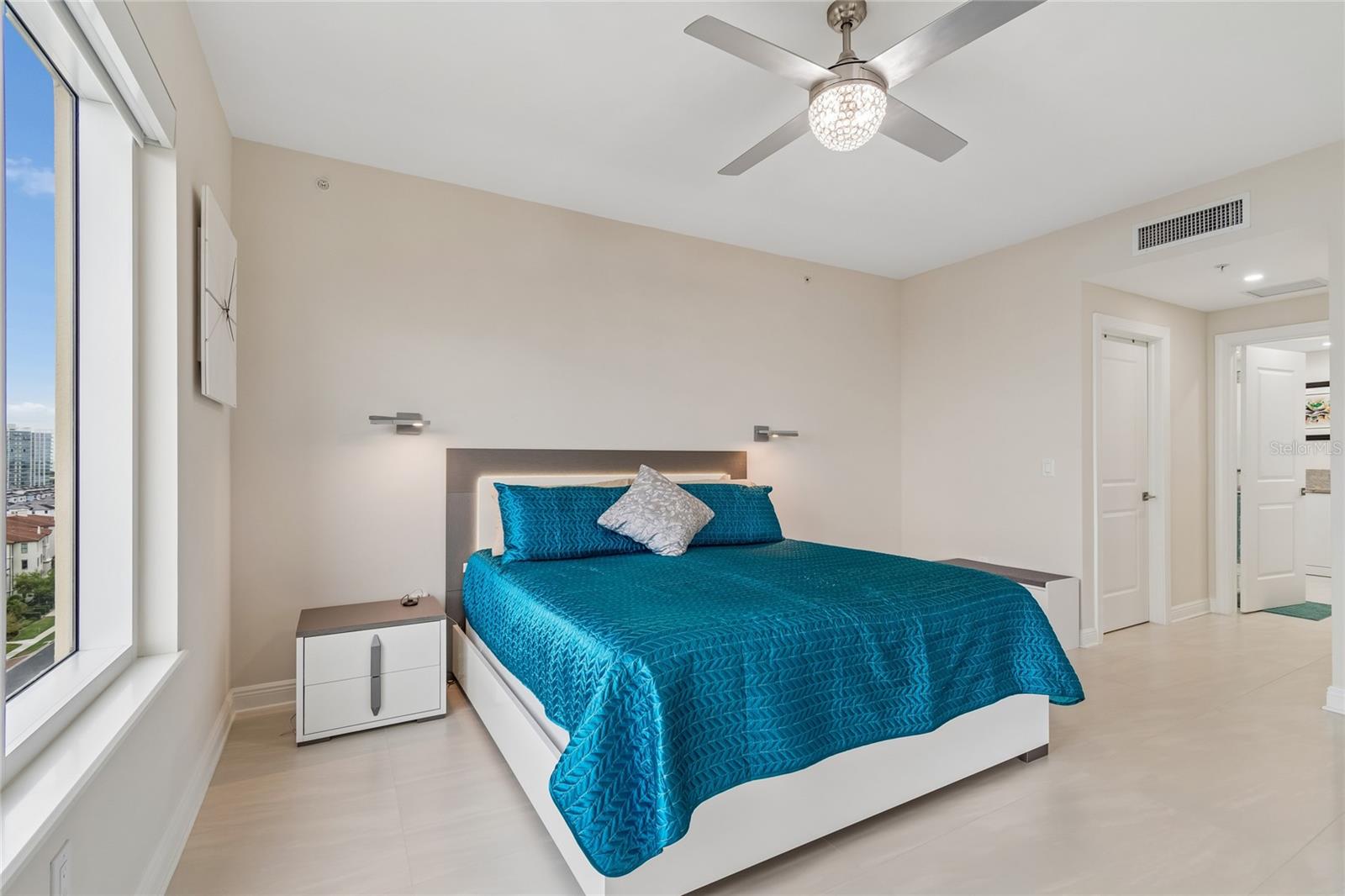 Image 38 of 86 For 5823 Bowen Daniel Drive 1103