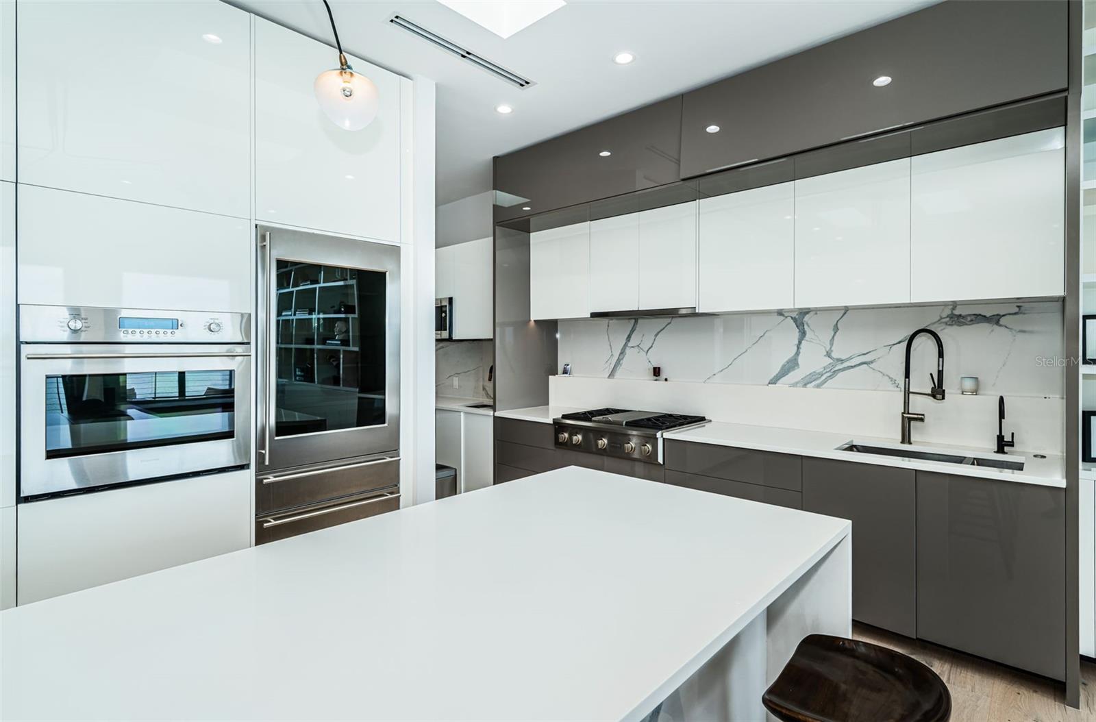 Image 11 of 38 For 14077 Bayshore Drive