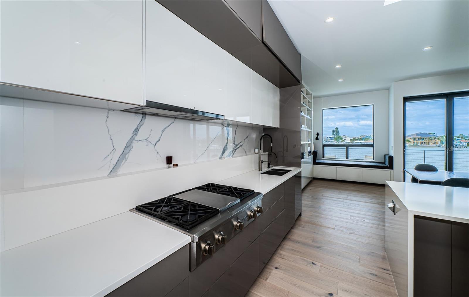 Image 16 of 38 For 14077 Bayshore Drive