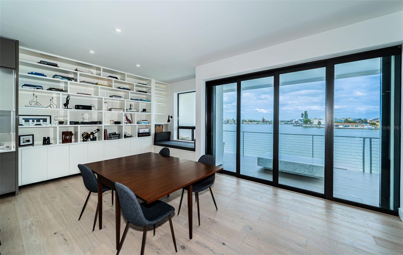 Image 20 of 38 For 14077 Bayshore Drive