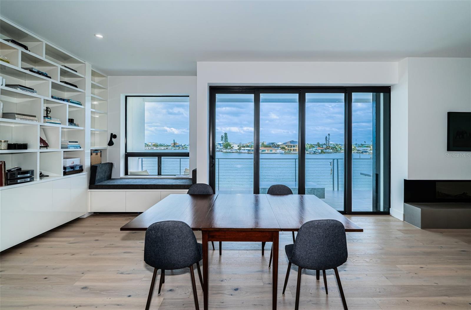 Image 22 of 38 For 14077 Bayshore Drive