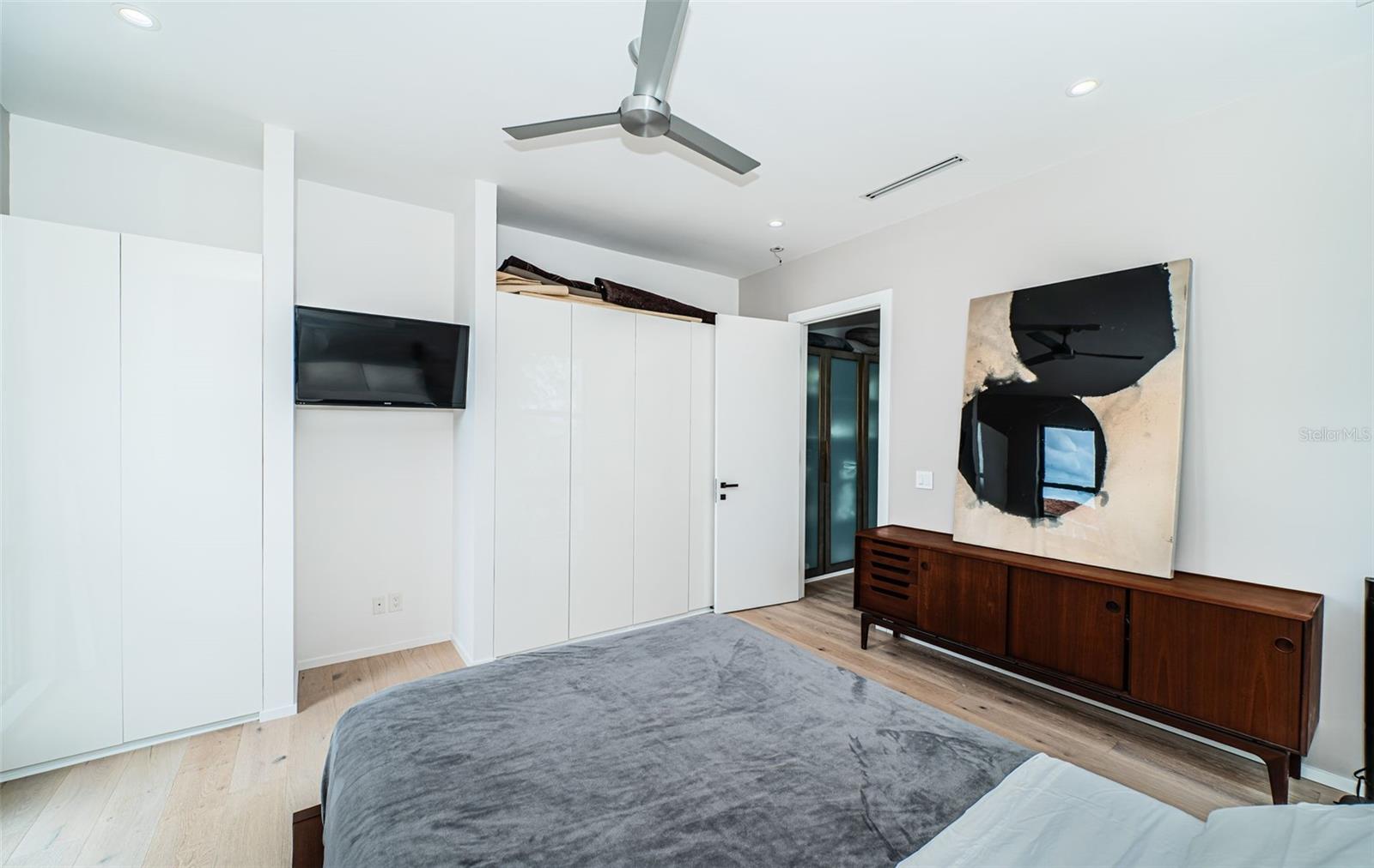 Image 29 of 38 For 14077 Bayshore Drive