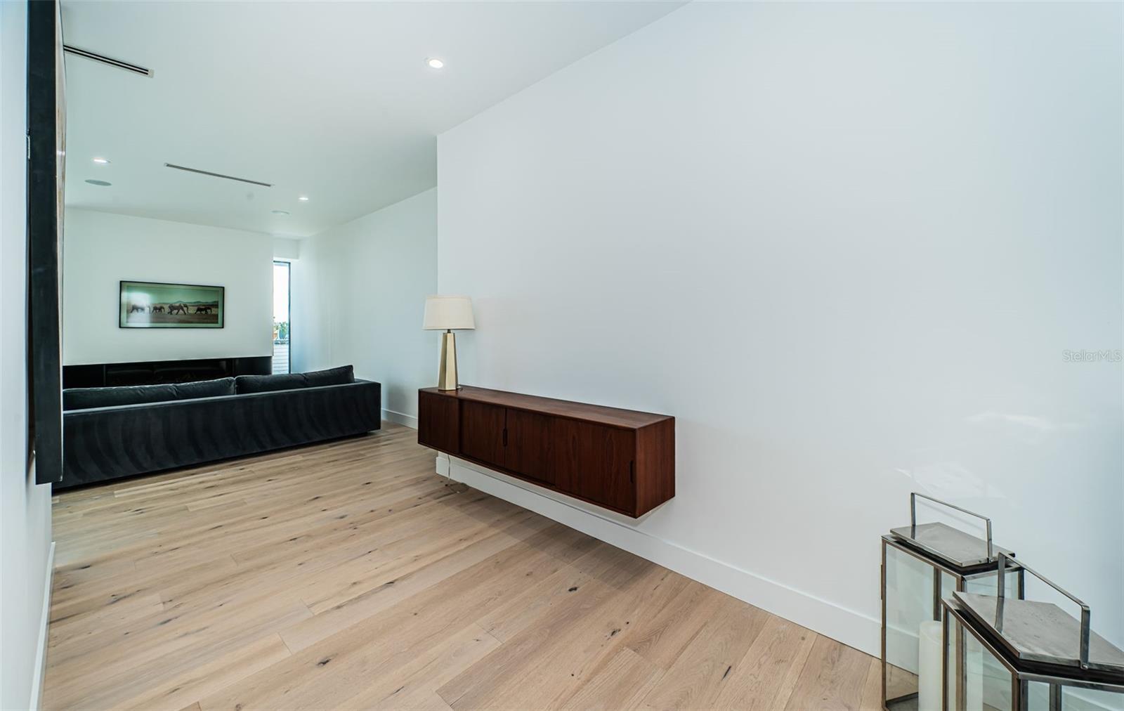 Image 6 of 38 For 14077 Bayshore Drive