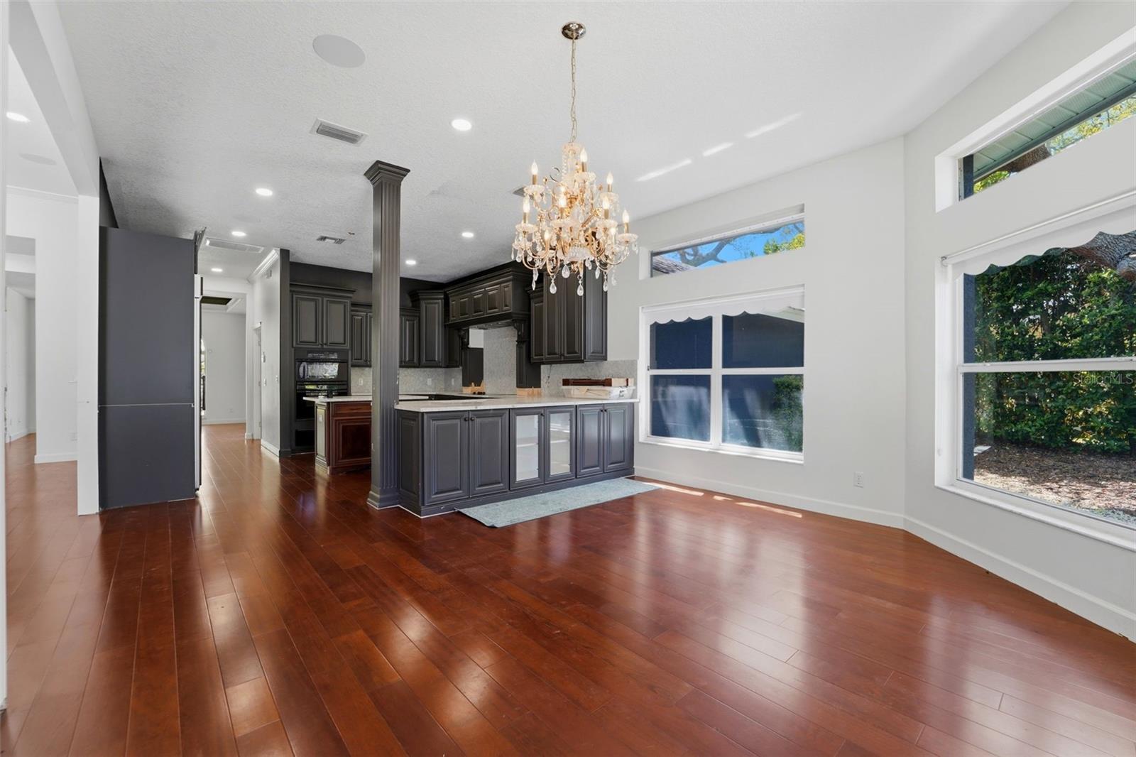 Listing photo id 16 for 1718 Sanctuary Place