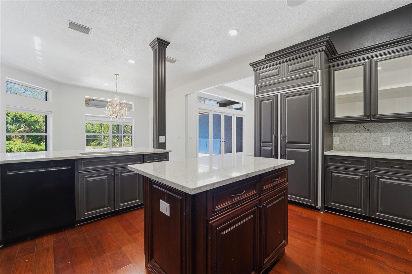 Listing photo id 23 for 1718 Sanctuary Place