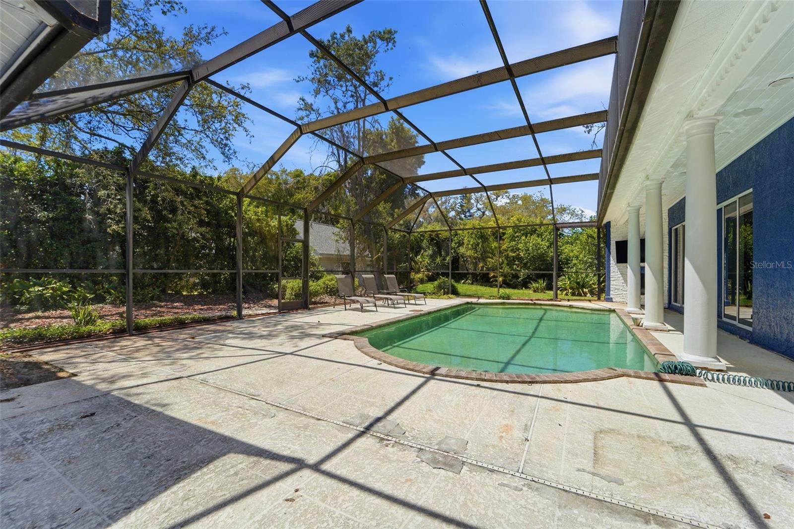 Listing photo id 50 for 1718 Sanctuary Place