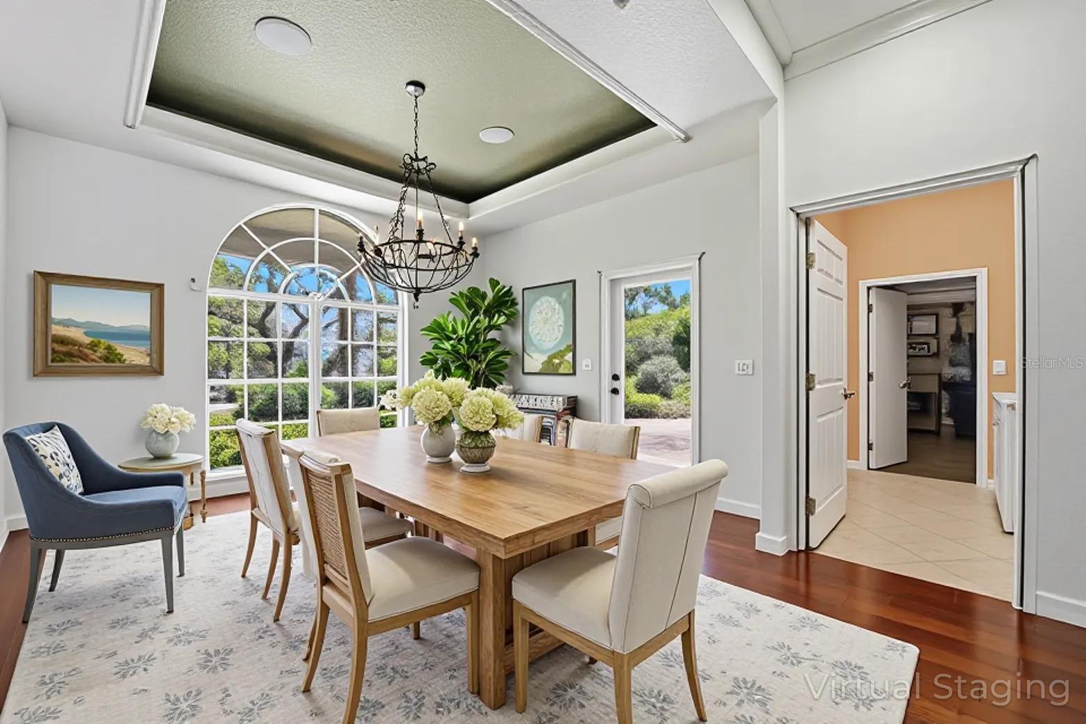 Listing photo id 7 for 1718 Sanctuary Place