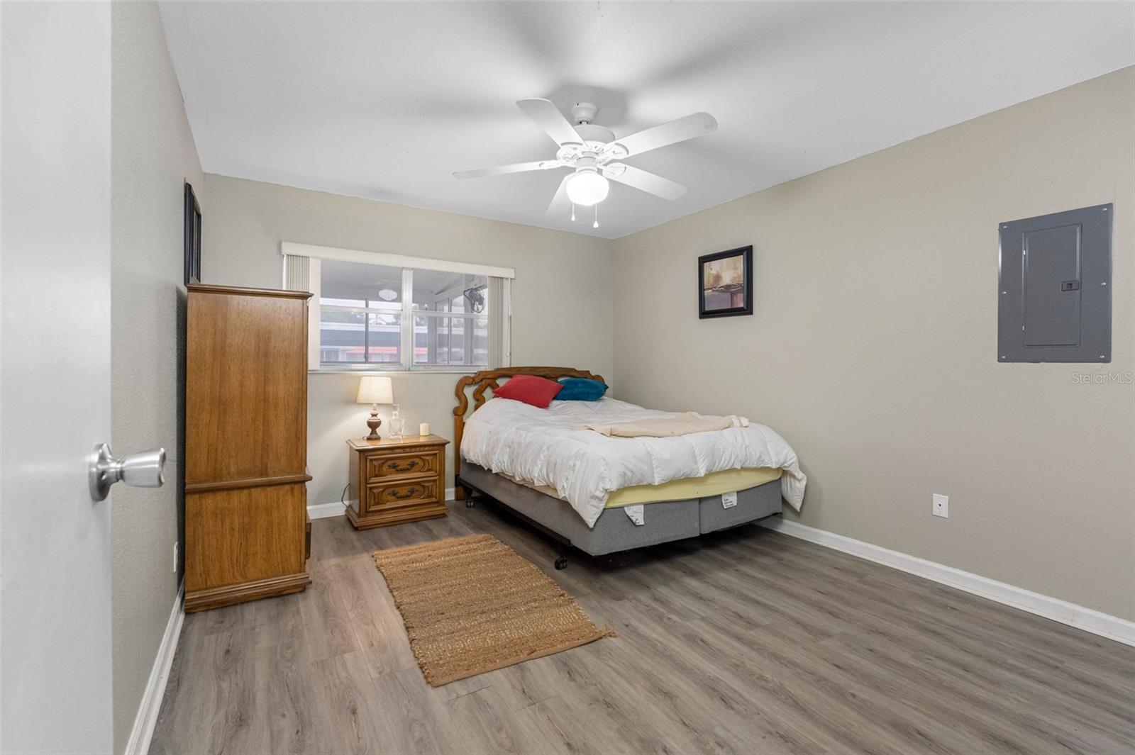 Image 9 of 48 For 1801 Bedford Lane 33