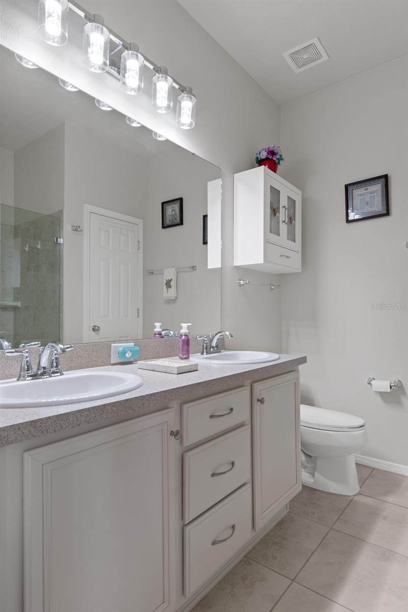 Image 32 of 47 For 2058 Trillium Boulevard