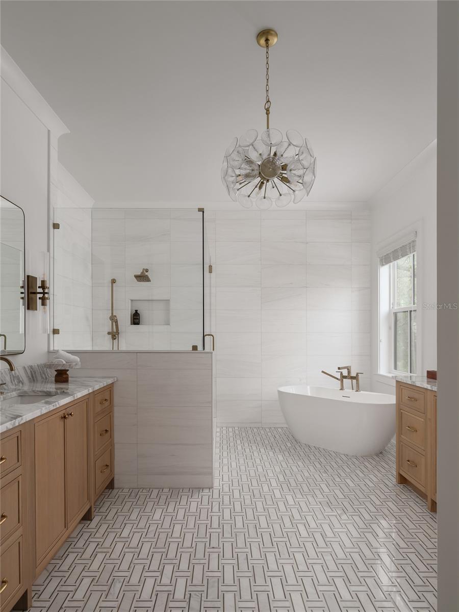 Listing photo id 10 for 3010 Keats Street