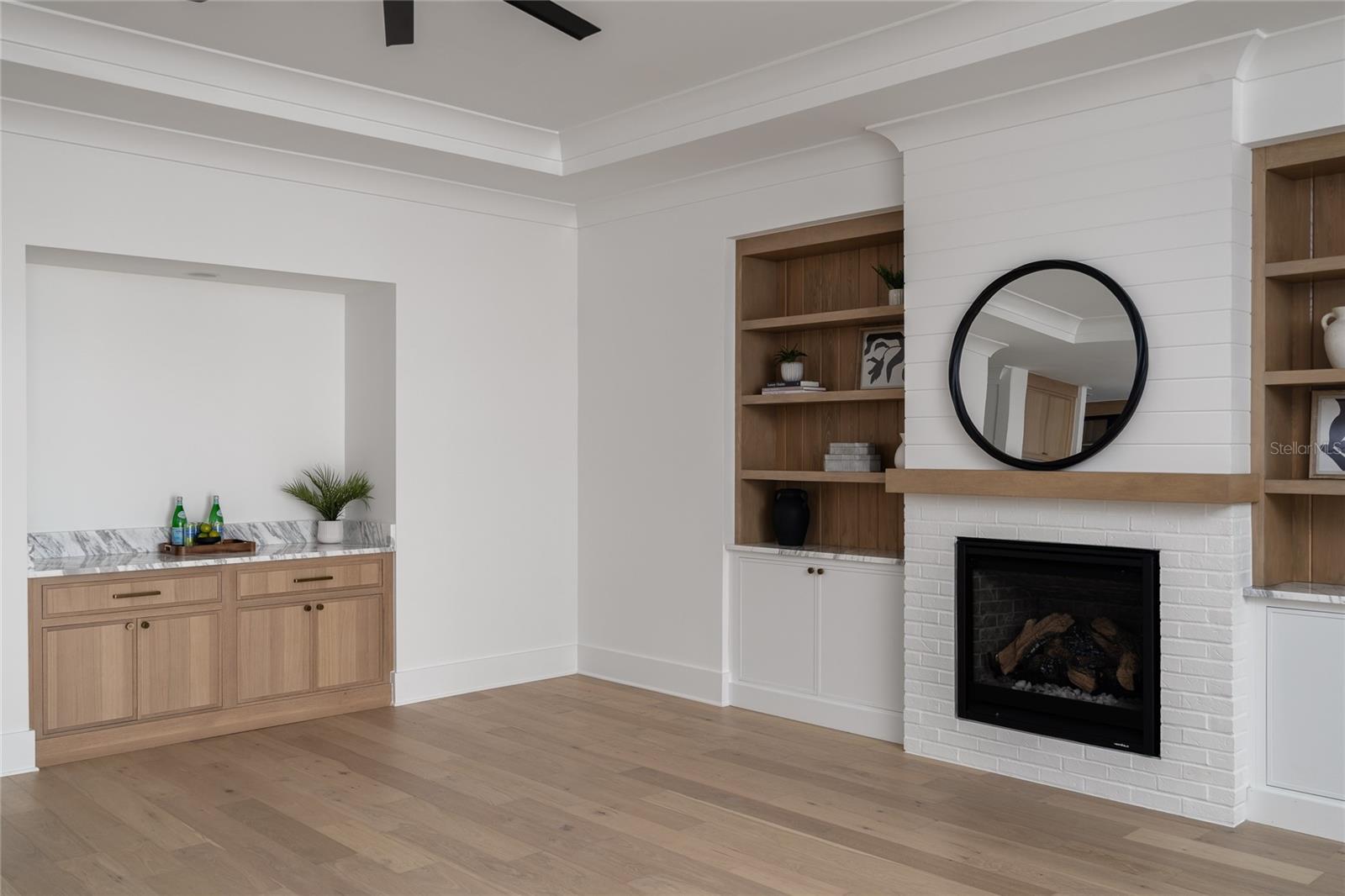 Listing photo id 5 for 3010 Keats Street