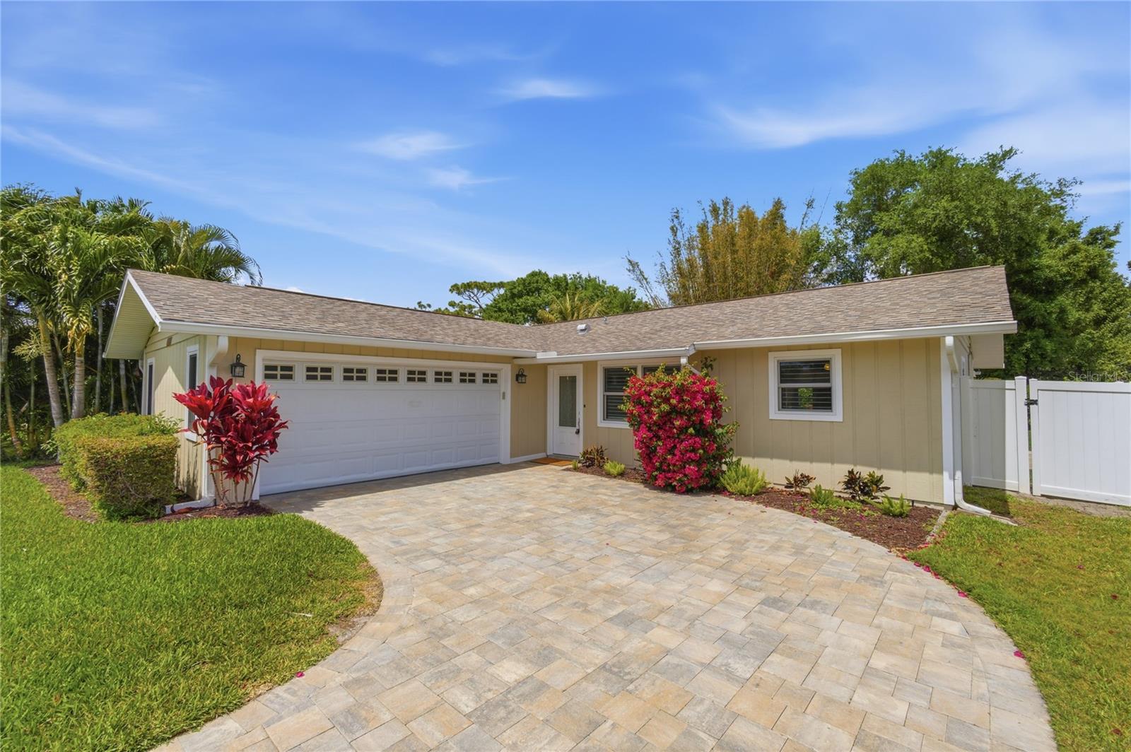 Details for 1450 Strada D Oro, VENICE, FL 34292