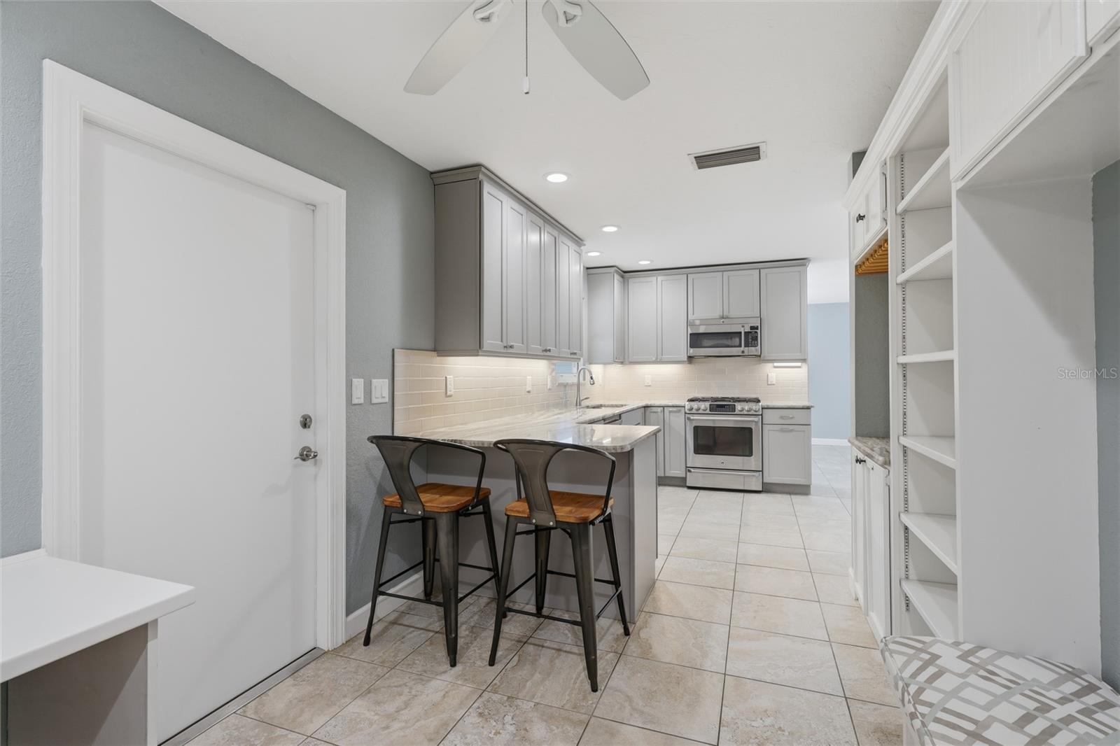 Image 10 of 38 For 1450 Strada D Oro