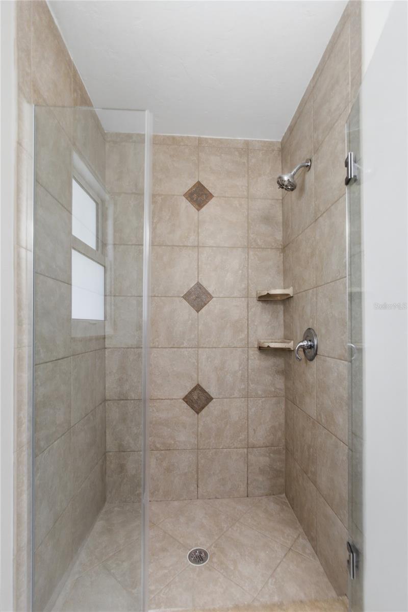 Image 18 of 38 For 1450 Strada D Oro