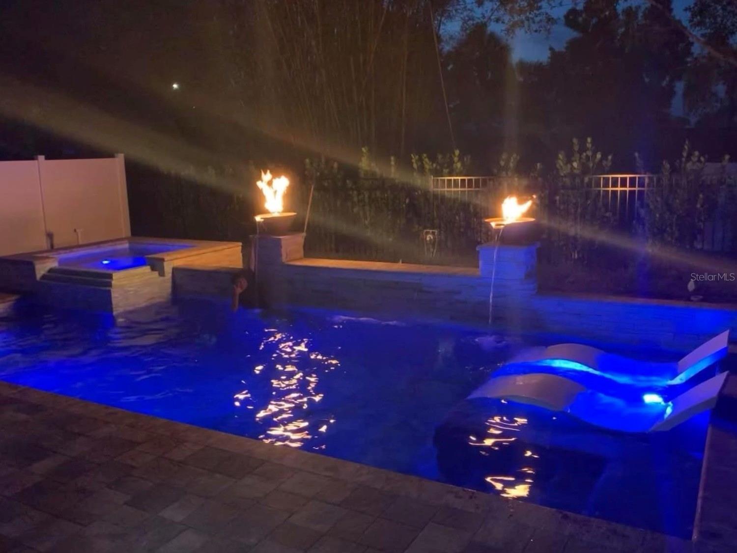 Image 30 of 38 For 1450 Strada D Oro