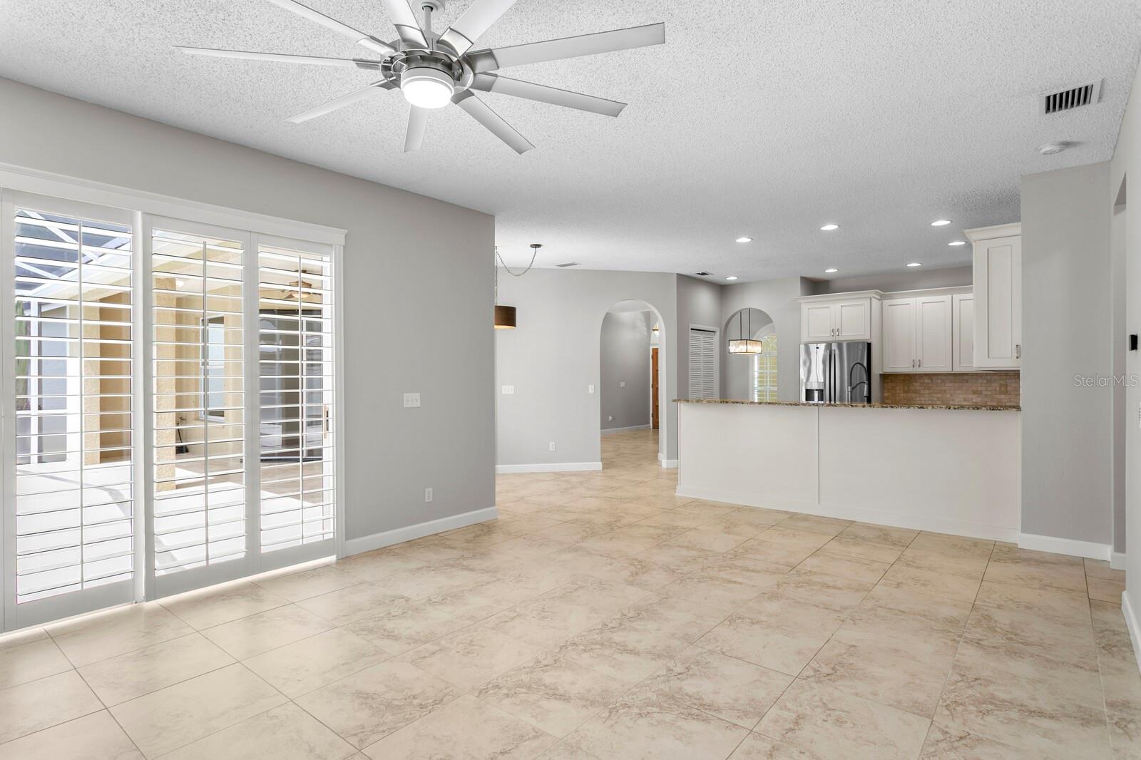 Listing photo id 22 for 9337 Wellington Park Circle