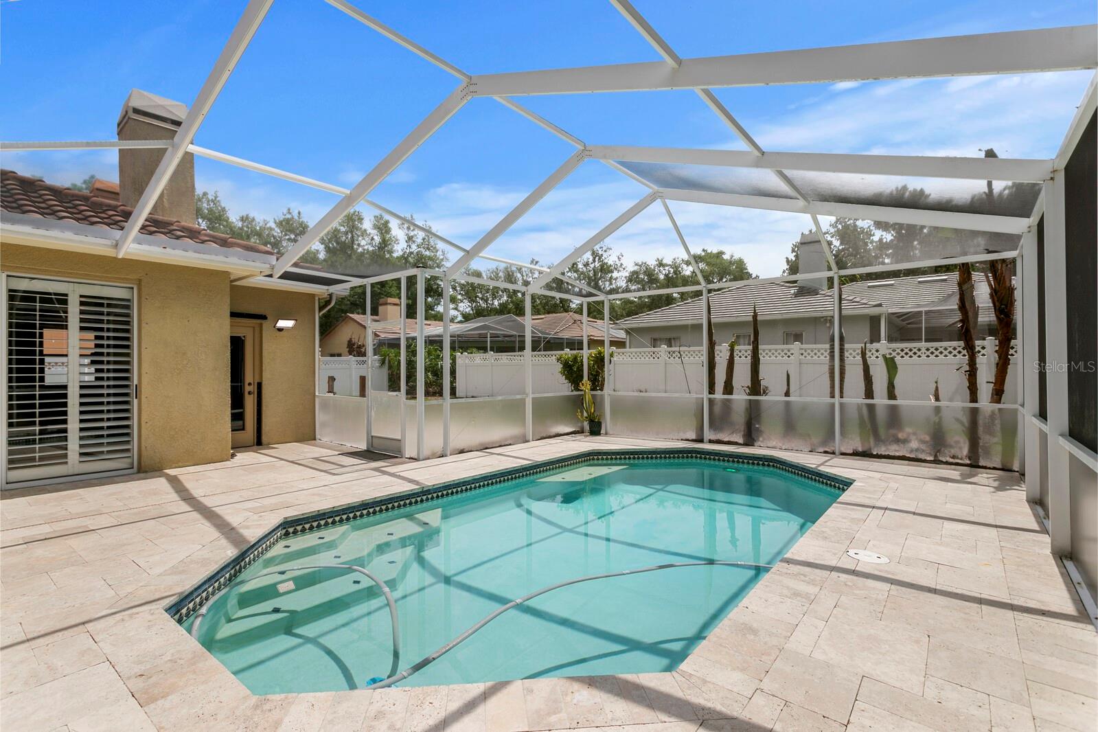 Listing photo id 1 for 9337 Wellington Park Circle