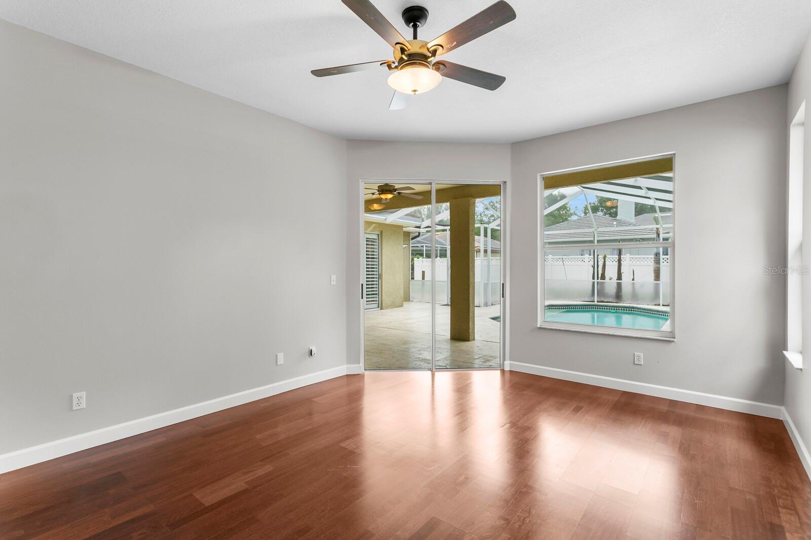 Listing photo id 28 for 9337 Wellington Park Circle