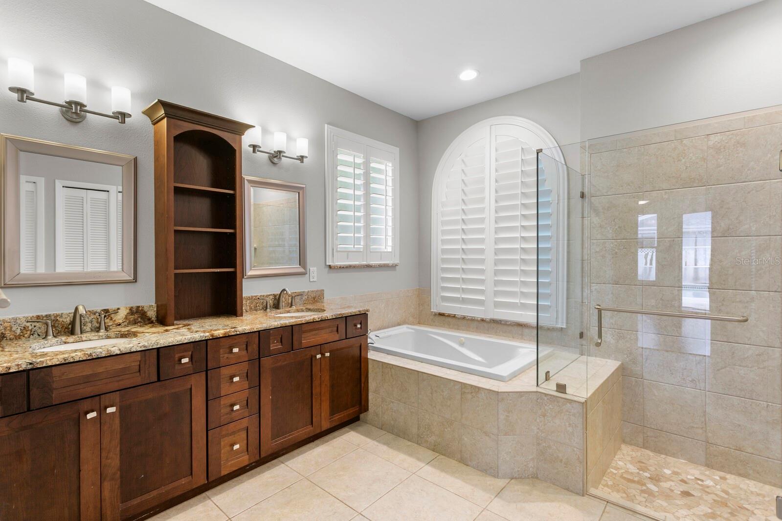 Listing photo id 31 for 9337 Wellington Park Circle