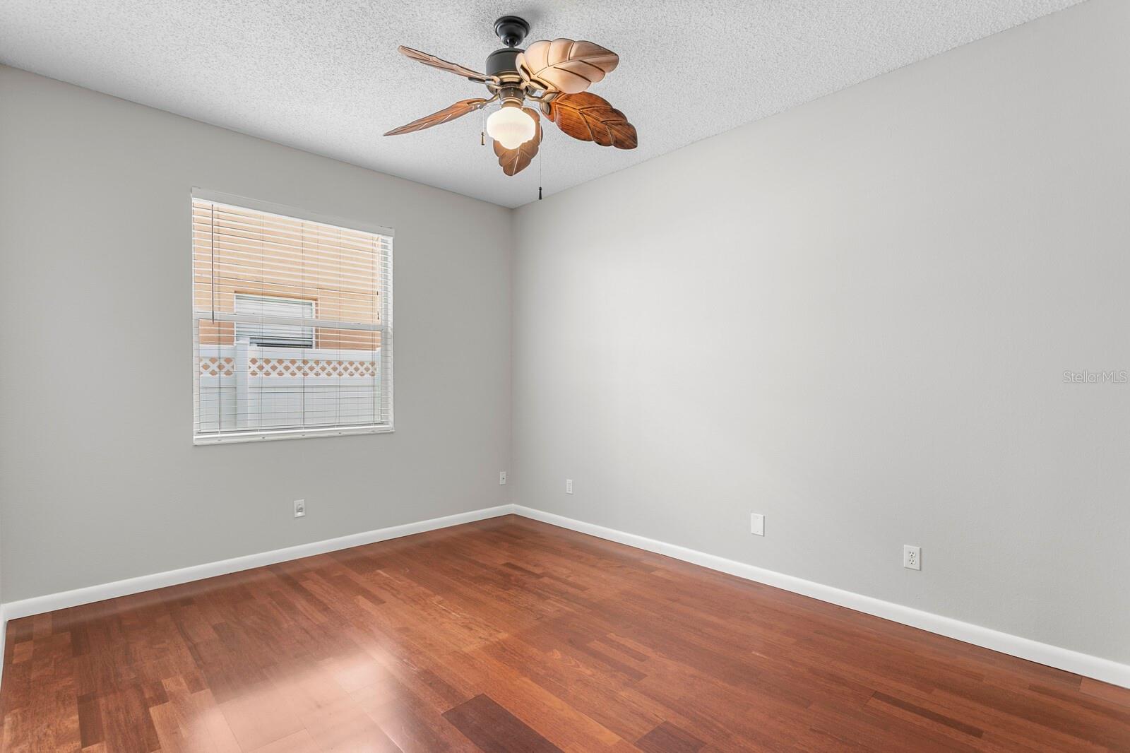 Listing photo id 37 for 9337 Wellington Park Circle