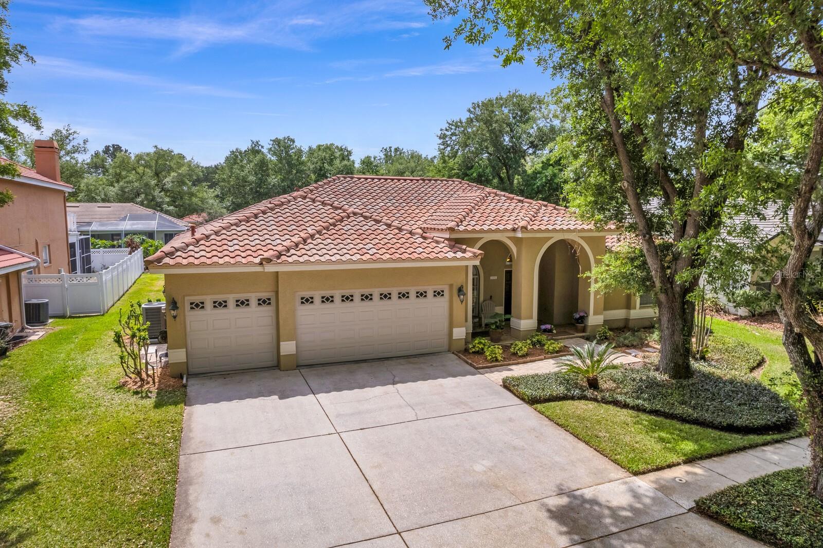 Listing photo id 72 for 9337 Wellington Park Circle