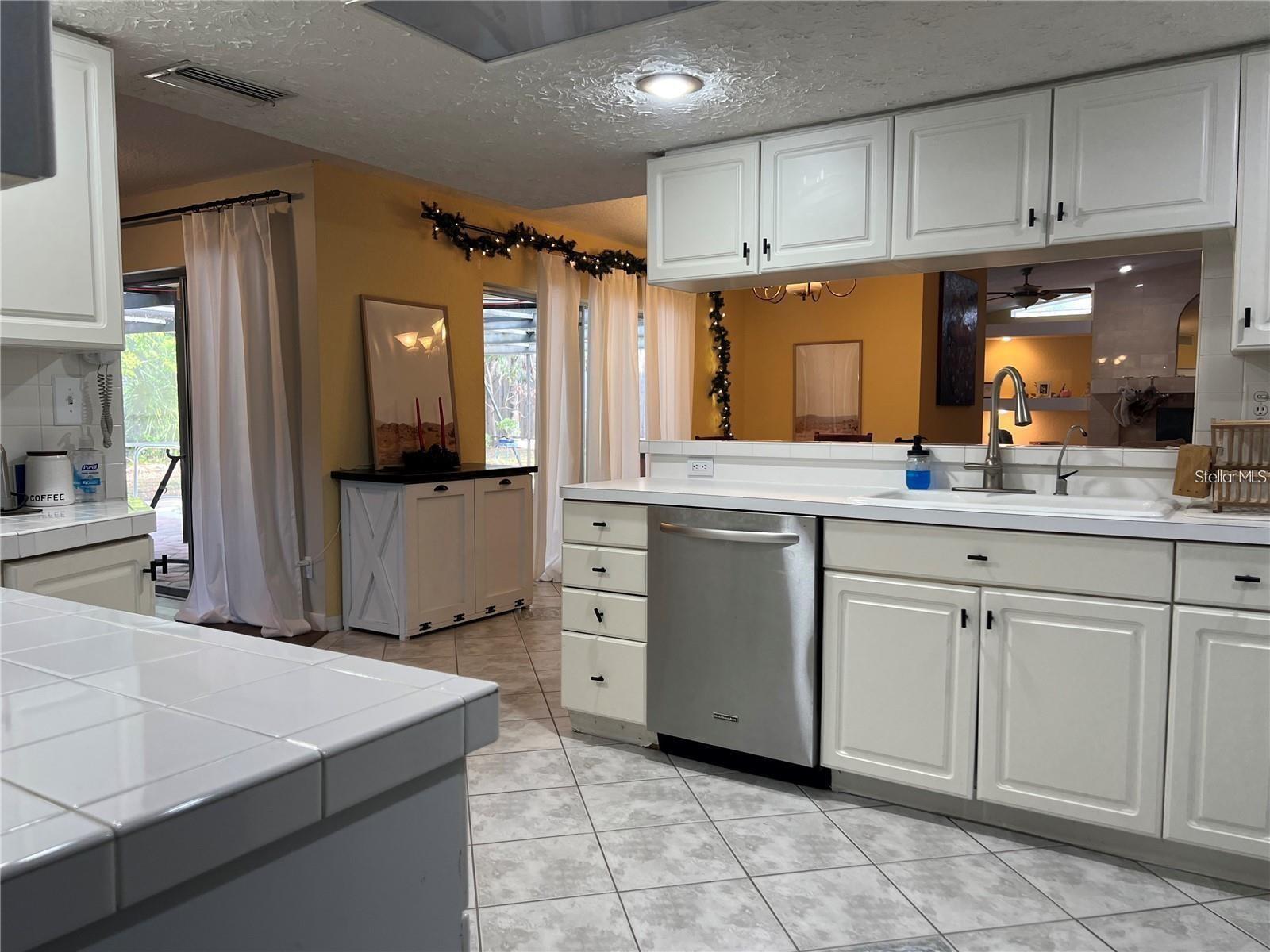 Image 17 of 47 For 8748 Forest Lake Drive