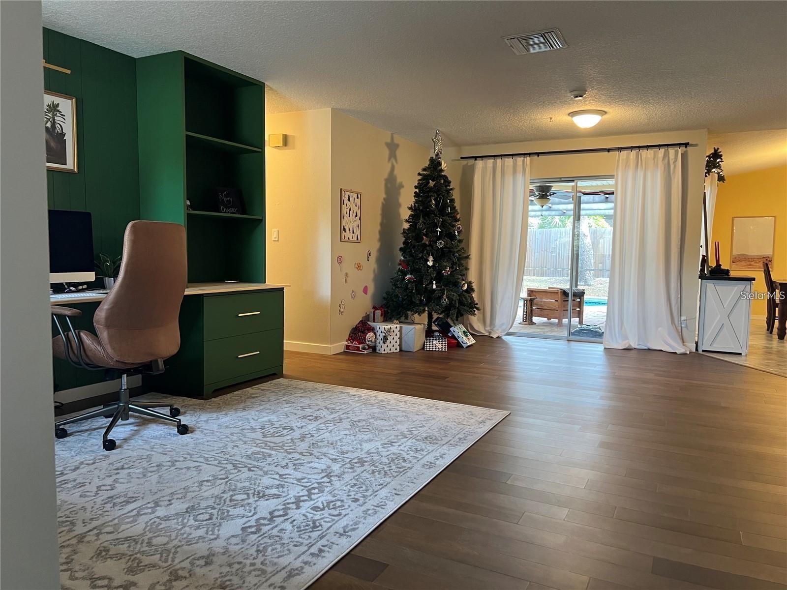 Image 5 of 47 For 8748 Forest Lake Drive