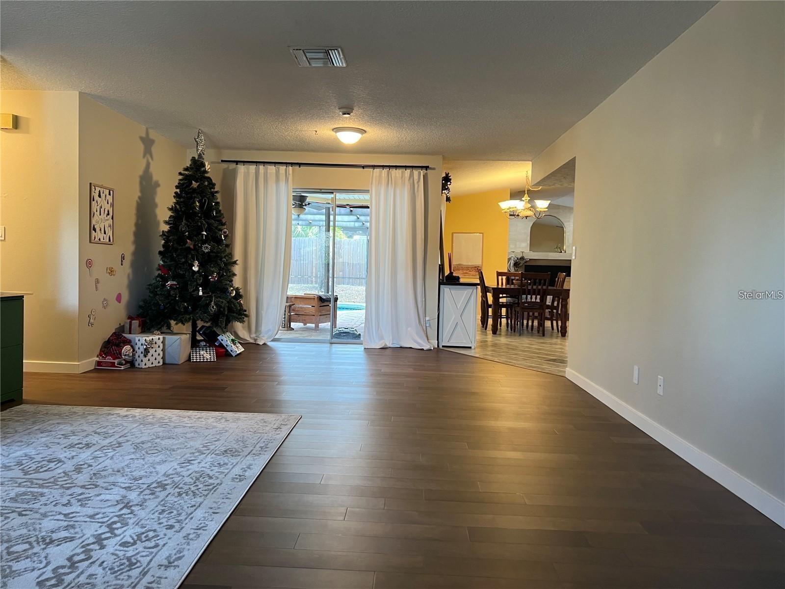 Image 6 of 47 For 8748 Forest Lake Drive