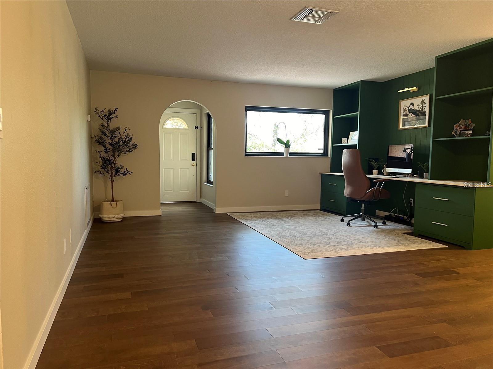 Image 7 of 47 For 8748 Forest Lake Drive