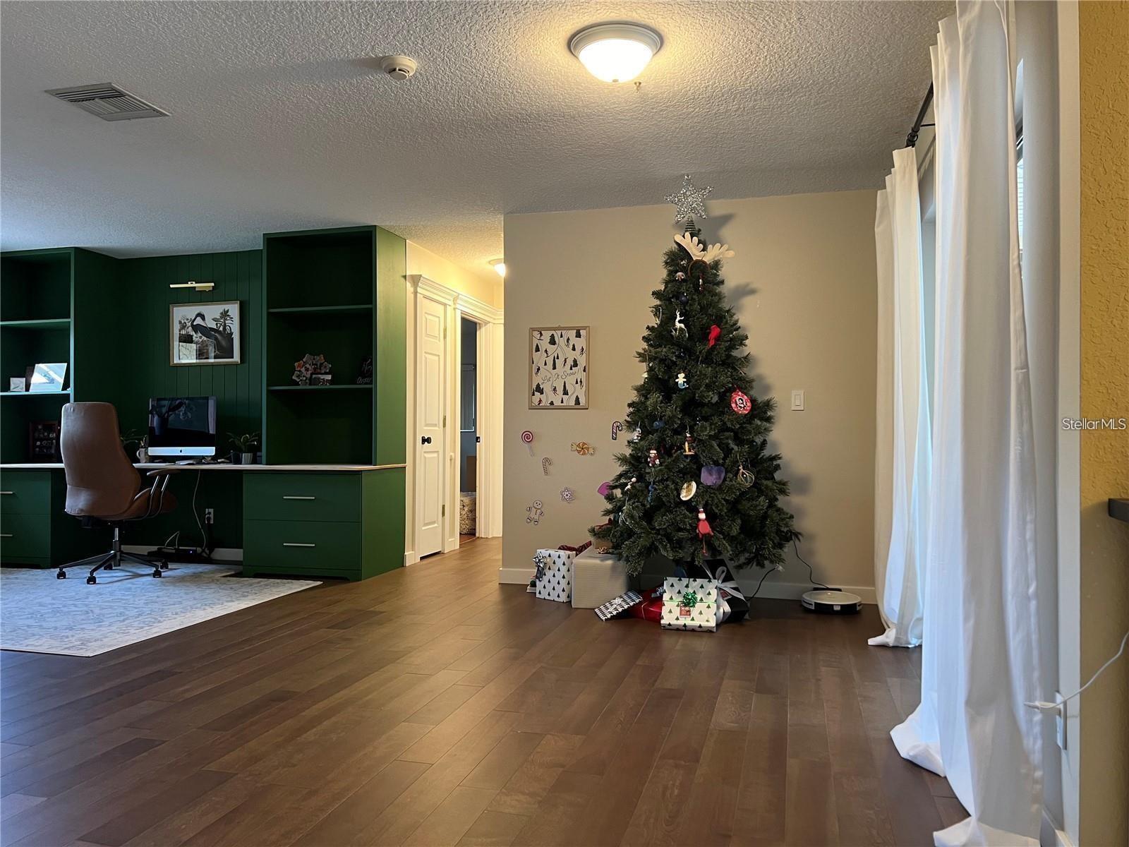 Image 9 of 47 For 8748 Forest Lake Drive