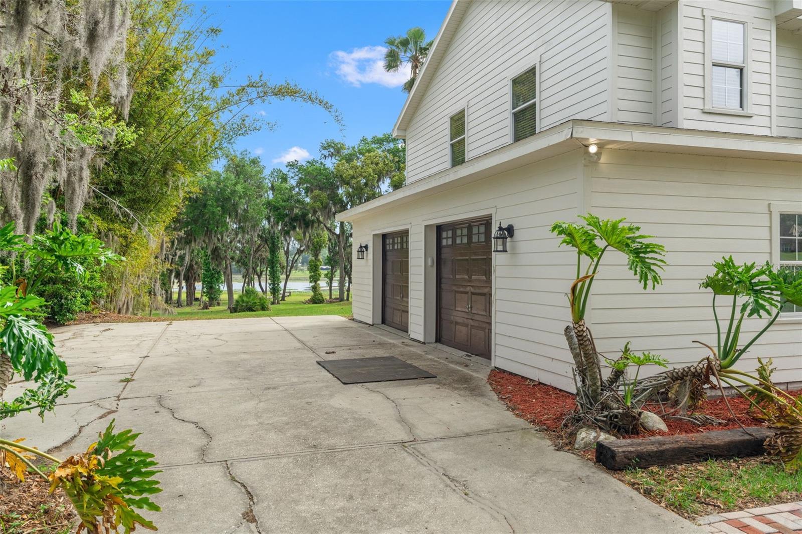 Image 12 of 65 For 18420 Hancock Bluff Road