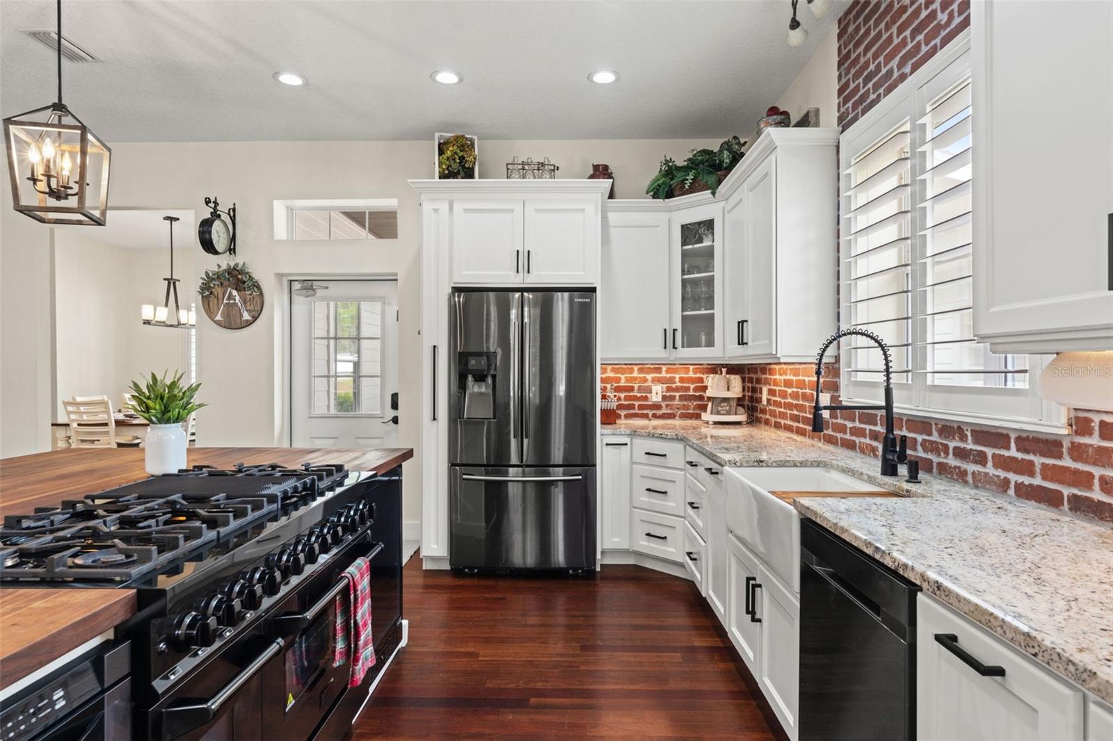 Image 16 of 65 For 18420 Hancock Bluff Road