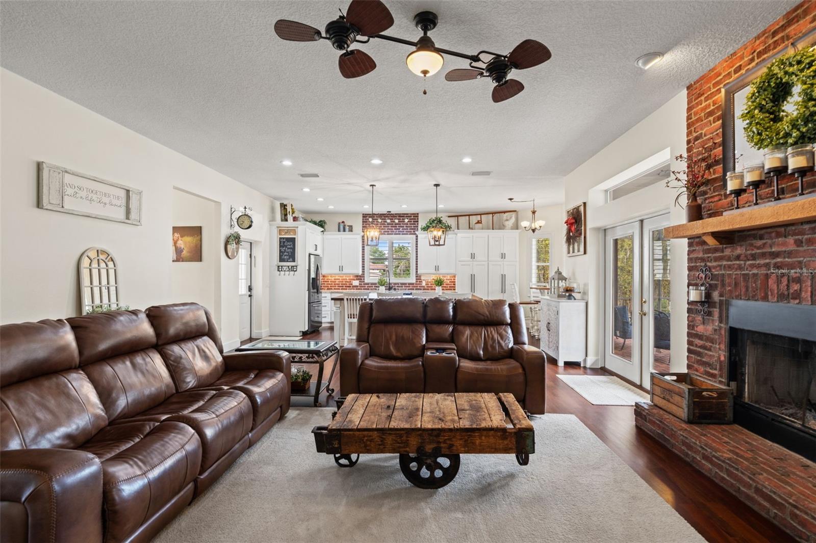 Image 21 of 65 For 18420 Hancock Bluff Road