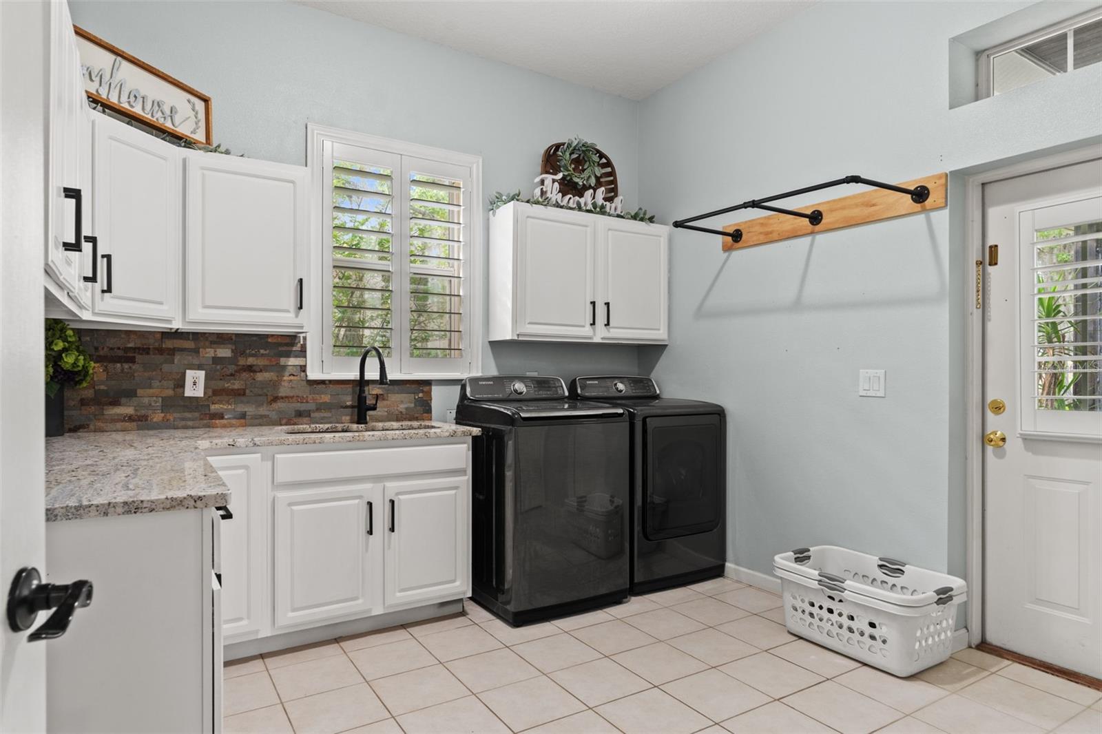 Image 27 of 65 For 18420 Hancock Bluff Road