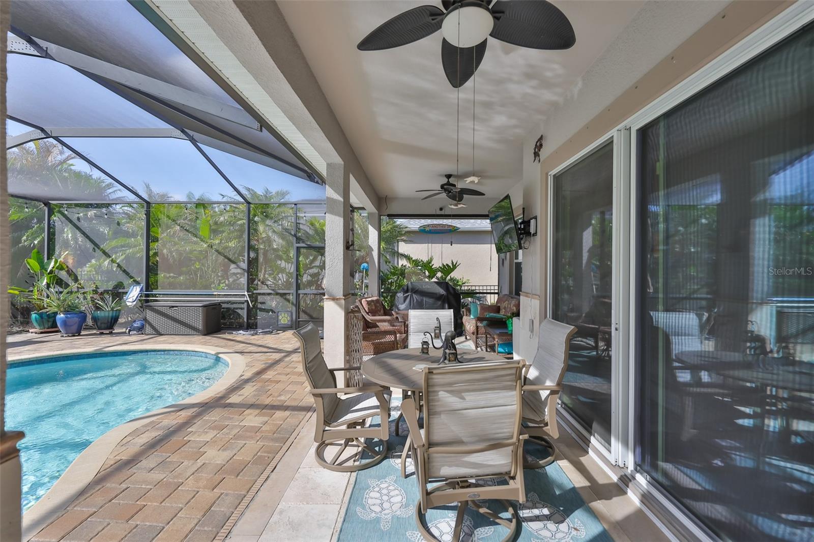 Image 27 of 94 For 6707 Park Strand Drive