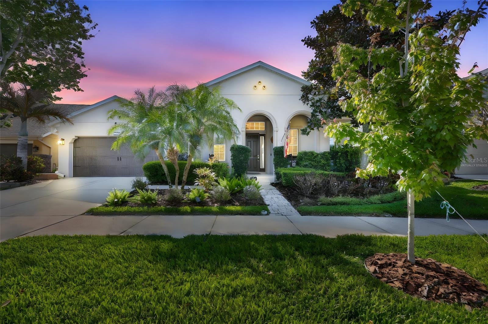 Image 6 of 94 For 6707 Park Strand Drive