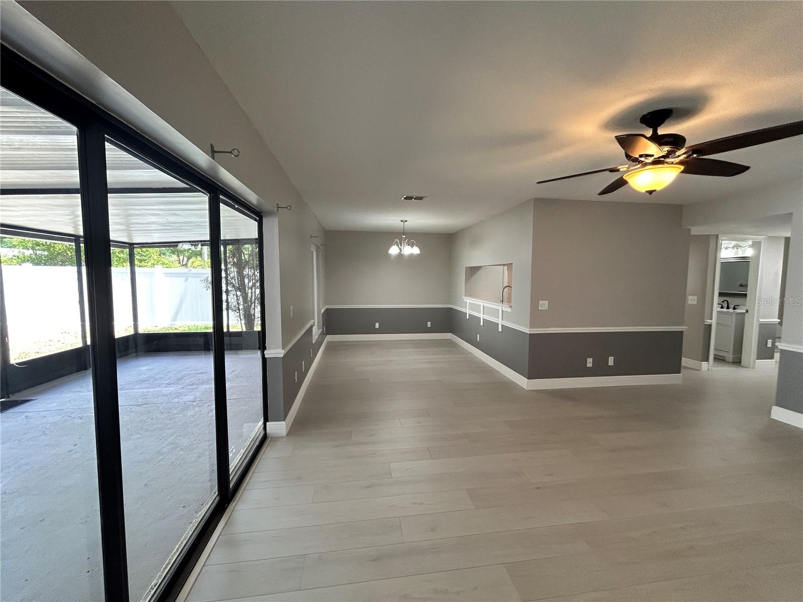 Image 11 of 35 For 5205 Corvette Drive