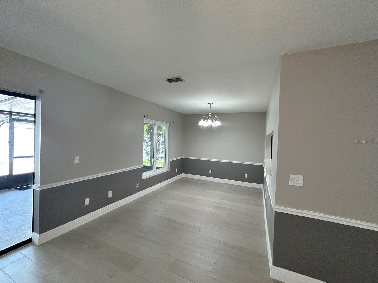 Image 12 of 35 For 5205 Corvette Drive