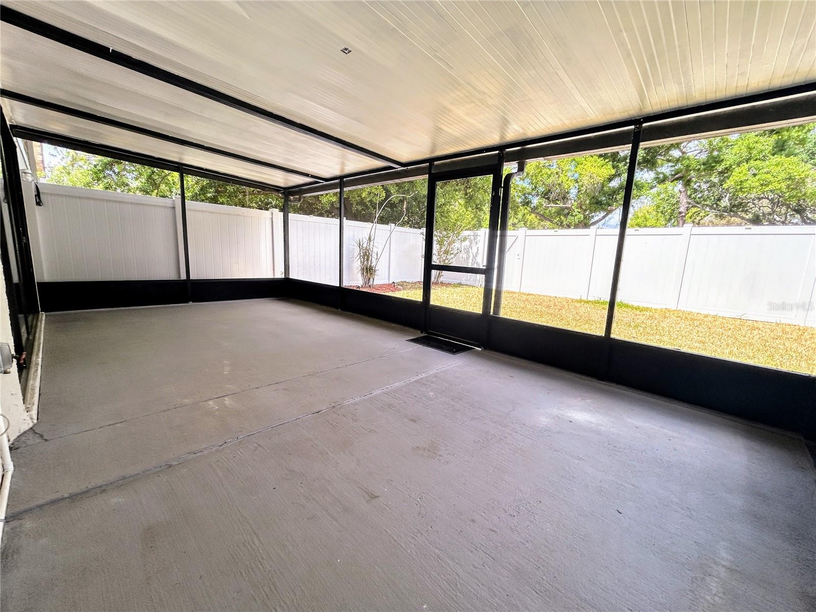 Image 14 of 35 For 5205 Corvette Drive