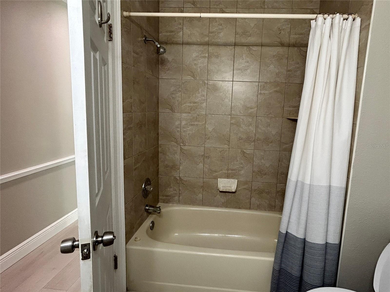 Image 18 of 35 For 5205 Corvette Drive