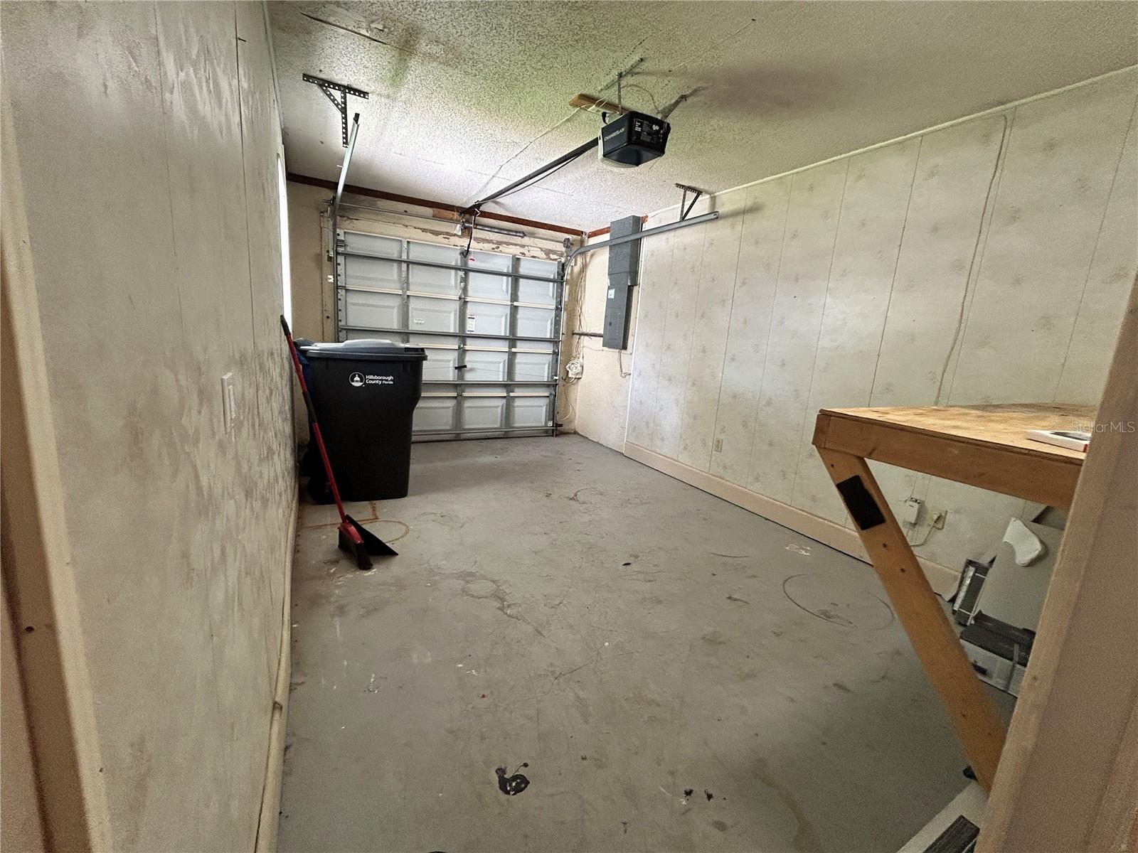 Image 28 of 35 For 5205 Corvette Drive