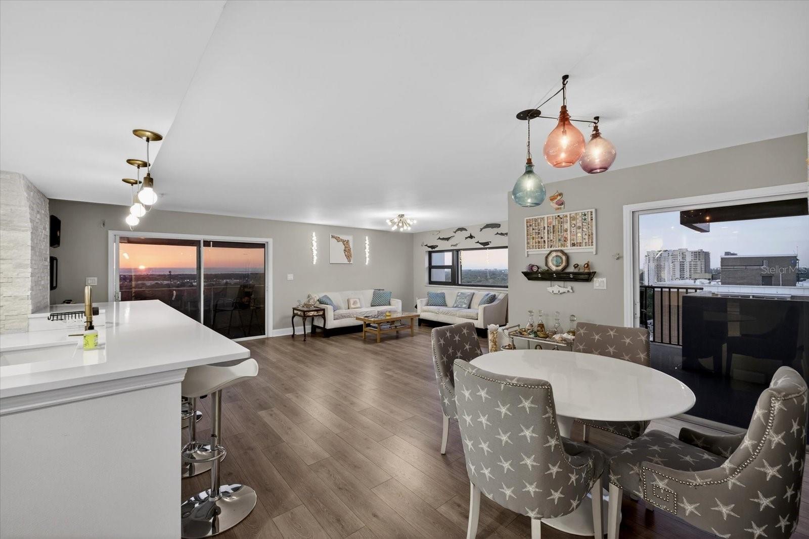 Image 10 of 49 For 4141 Bayshore Boulevard 2001