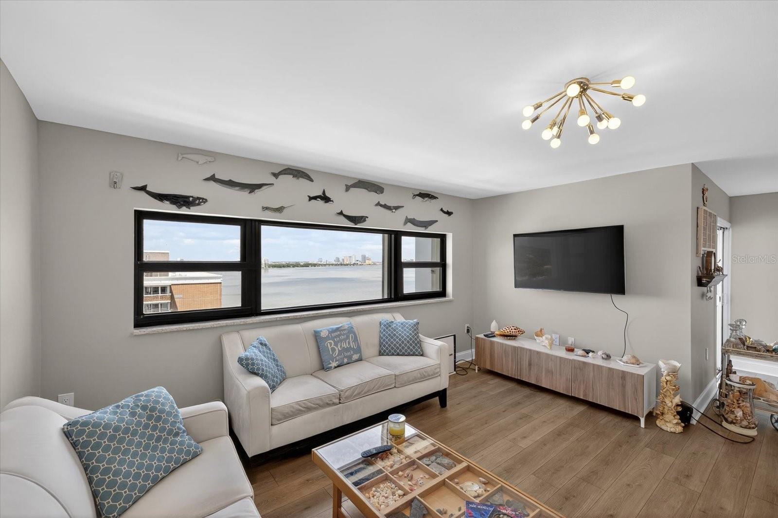 Image 13 of 49 For 4141 Bayshore Boulevard 2001