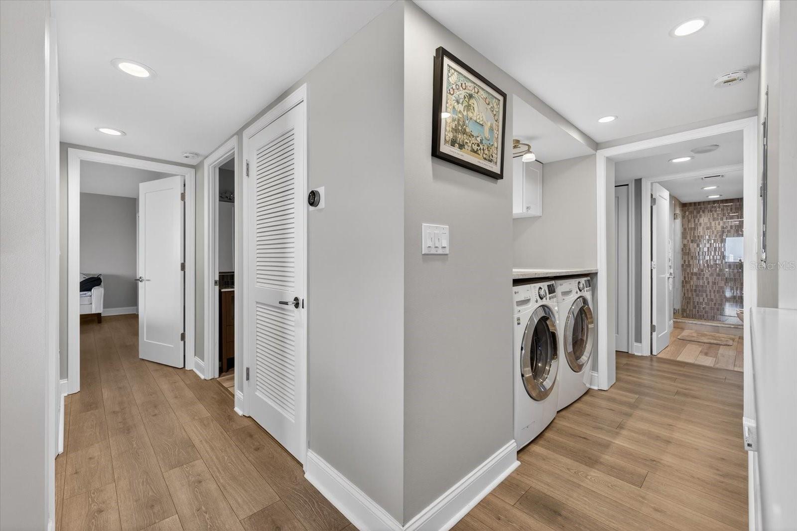 Image 17 of 49 For 4141 Bayshore Boulevard 2001