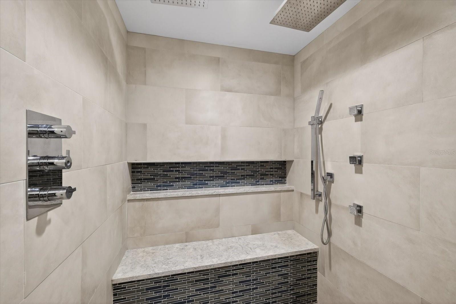 Image 23 of 49 For 4141 Bayshore Boulevard 2001