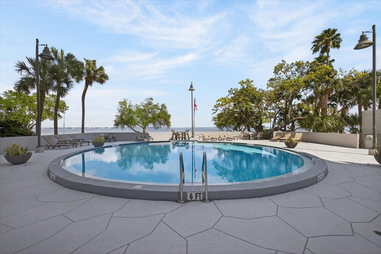 Image 36 of 49 For 4141 Bayshore Boulevard 2001