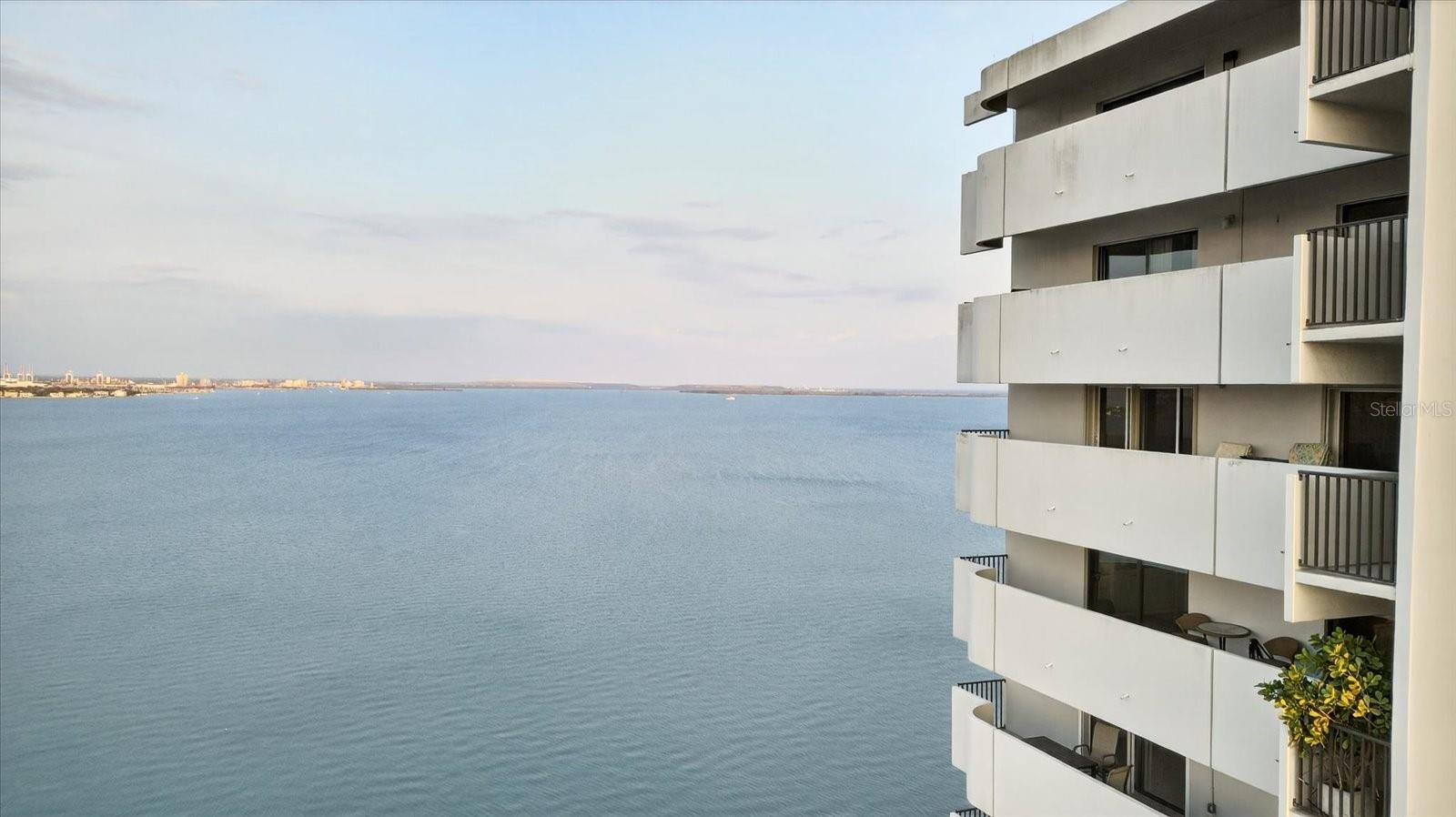 Image 45 of 49 For 4141 Bayshore Boulevard 2001