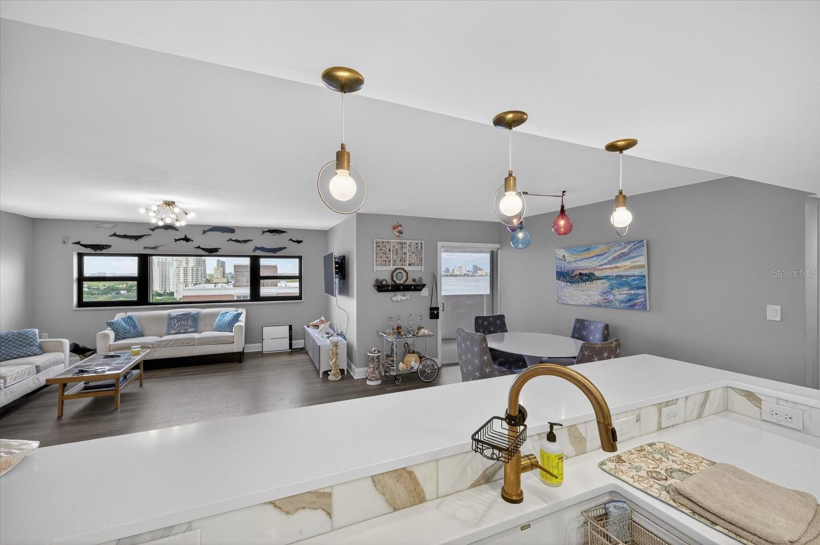 Image 7 of 49 For 4141 Bayshore Boulevard 2001