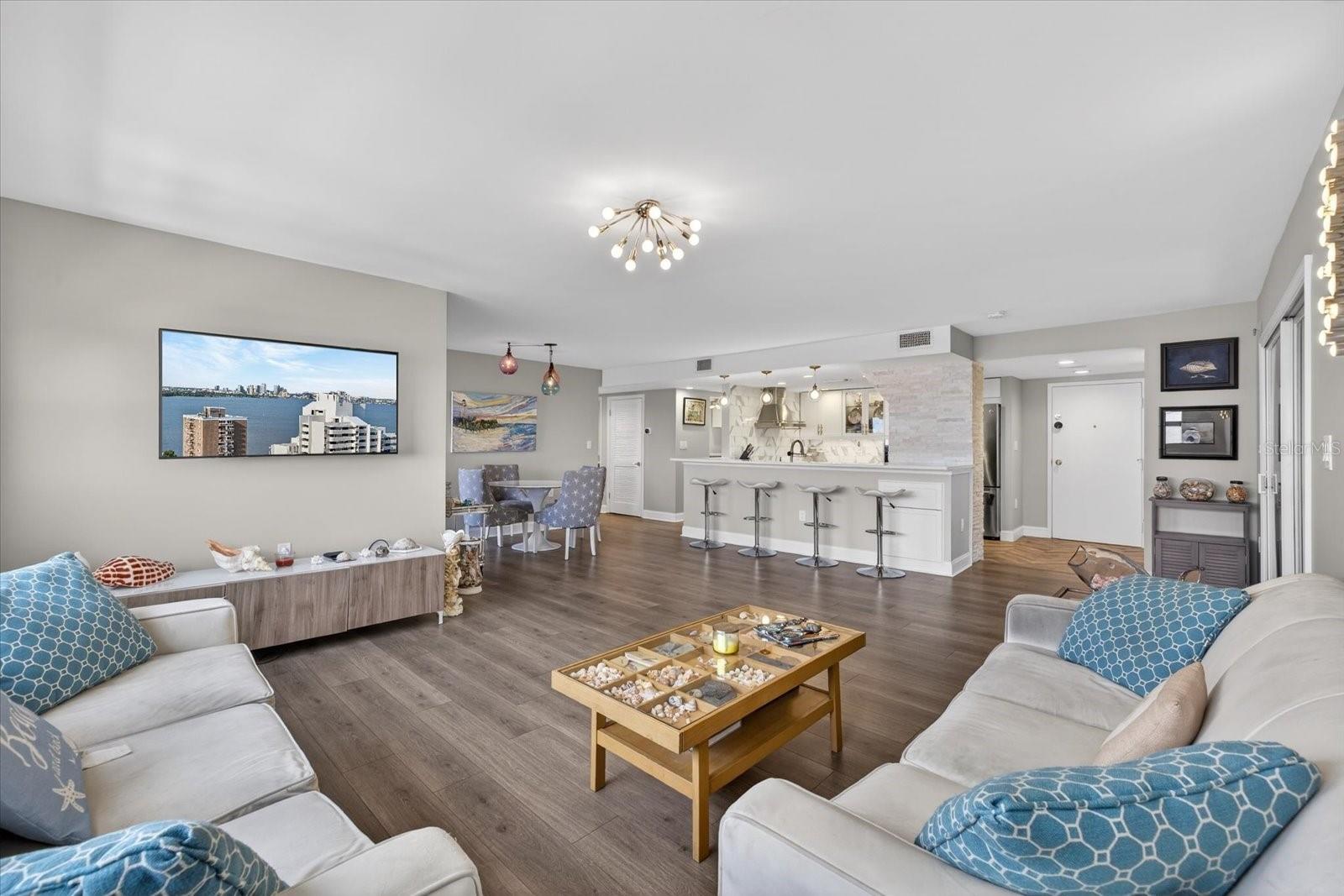 Image 8 of 49 For 4141 Bayshore Boulevard 2001