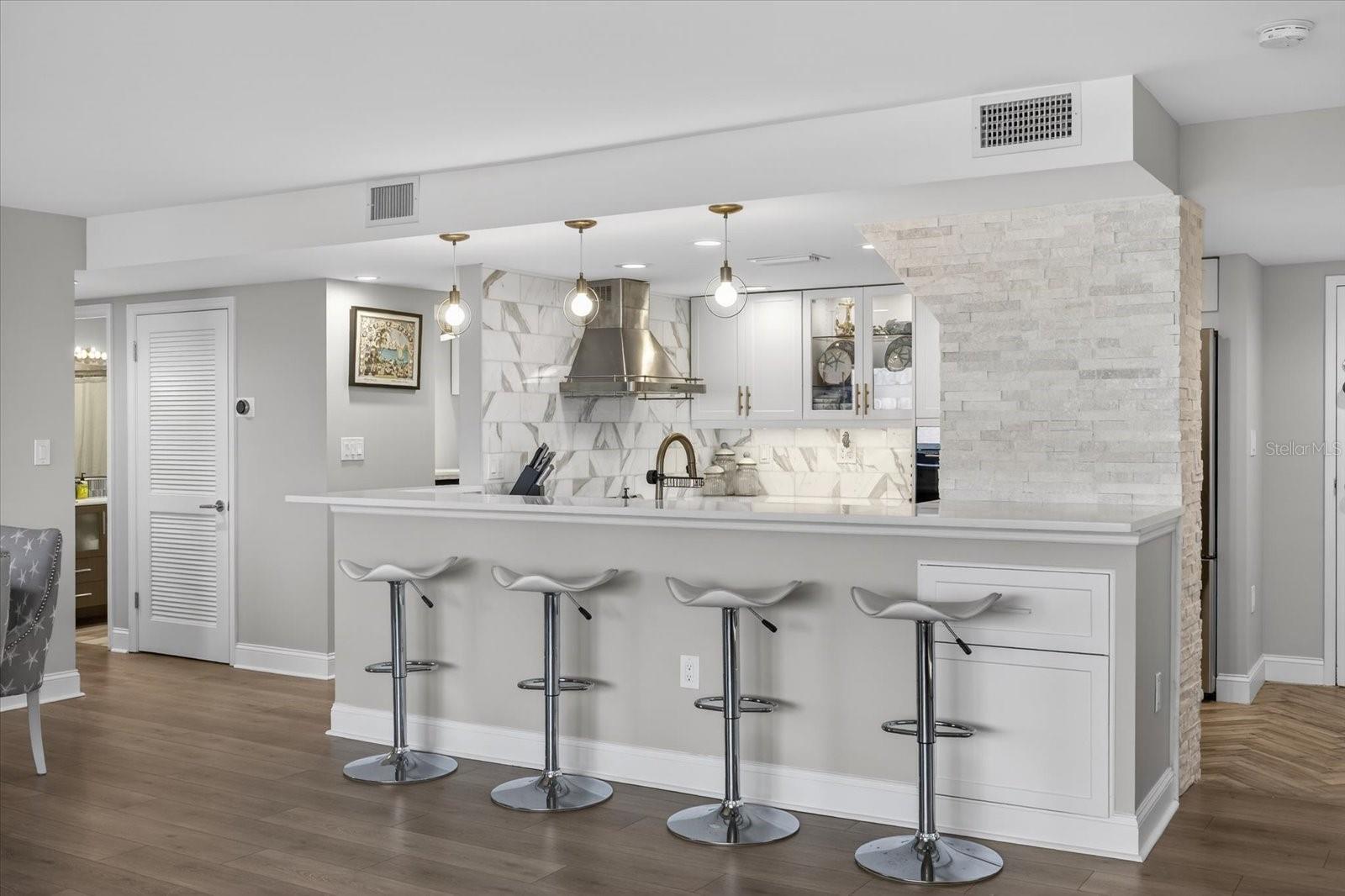 Image 9 of 49 For 4141 Bayshore Boulevard 2001